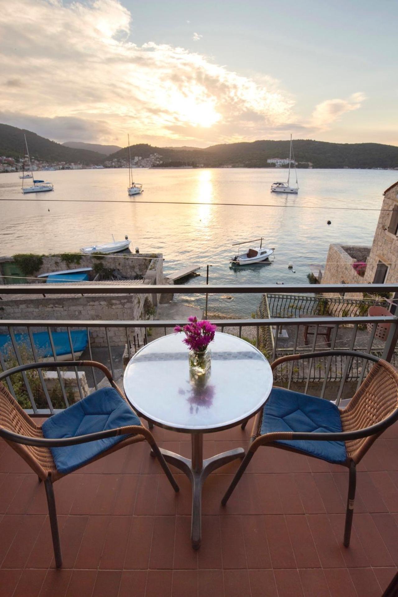 Apartments By The Sea Vis - 8525 Bagian luar foto